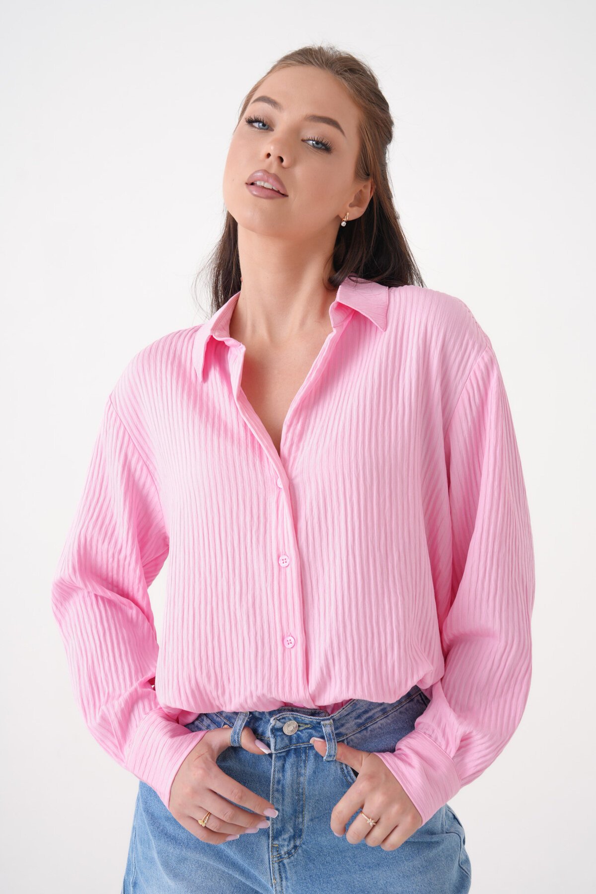 Kadın Gömlek Yaka Önü Düğmeli Düz Uzun Kol Rahat Kalıp Curve Büyük Bedeb Yazlık Gömlek