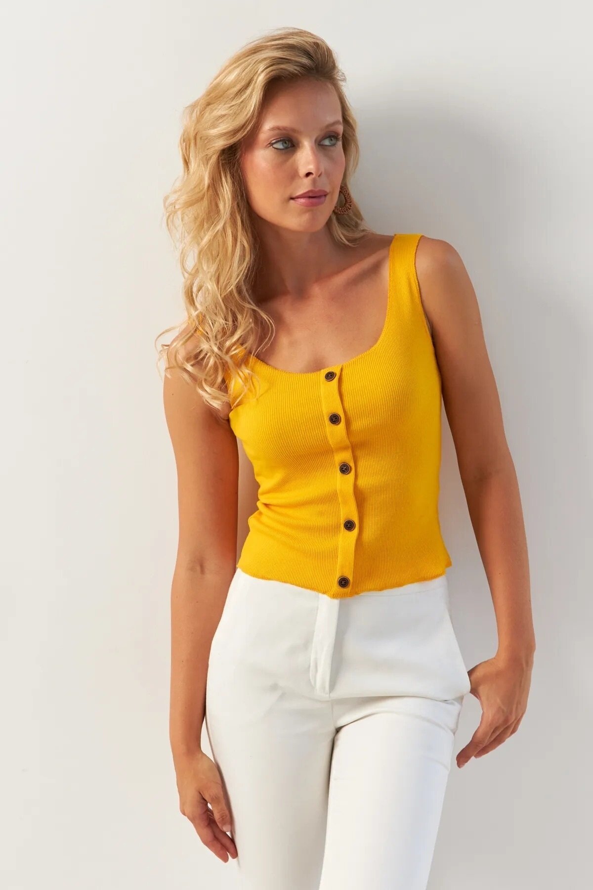 Kadın Kare Yaka Önden Düğmeli Yazlık Crop Top Bluz