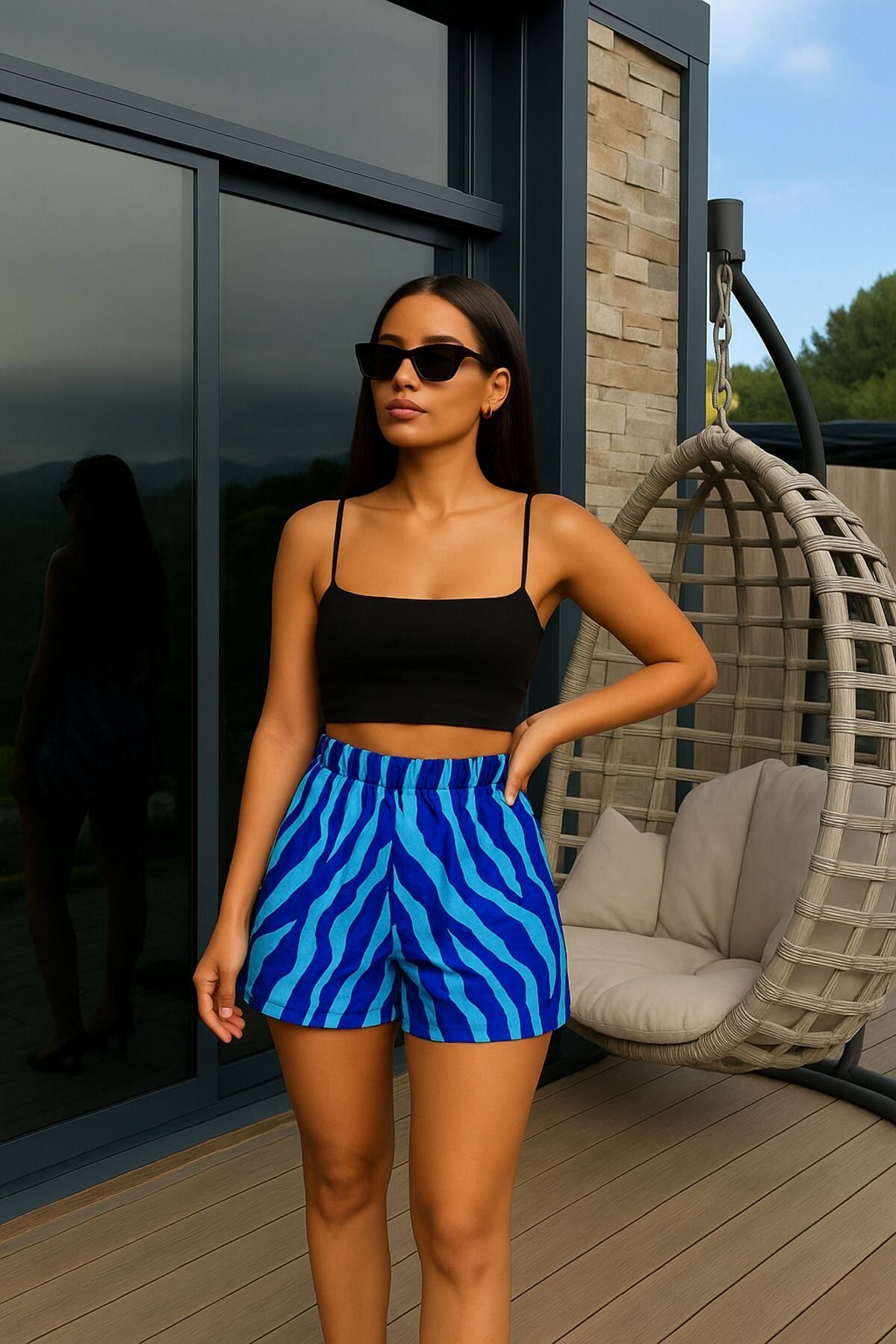 Kadın Yüksek Bel Beli Lastikli Desenli Etek Görünümlü Spor Şık Şort