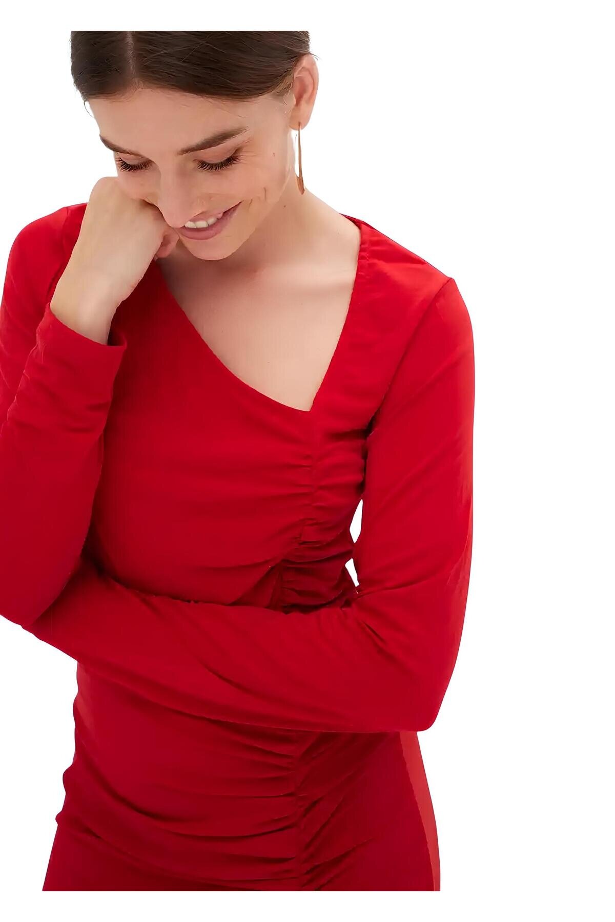 Kadın Asimetrik Yaka Büzgülü Spor Şık Gece Curve Büyük Beden Abiye Elbise