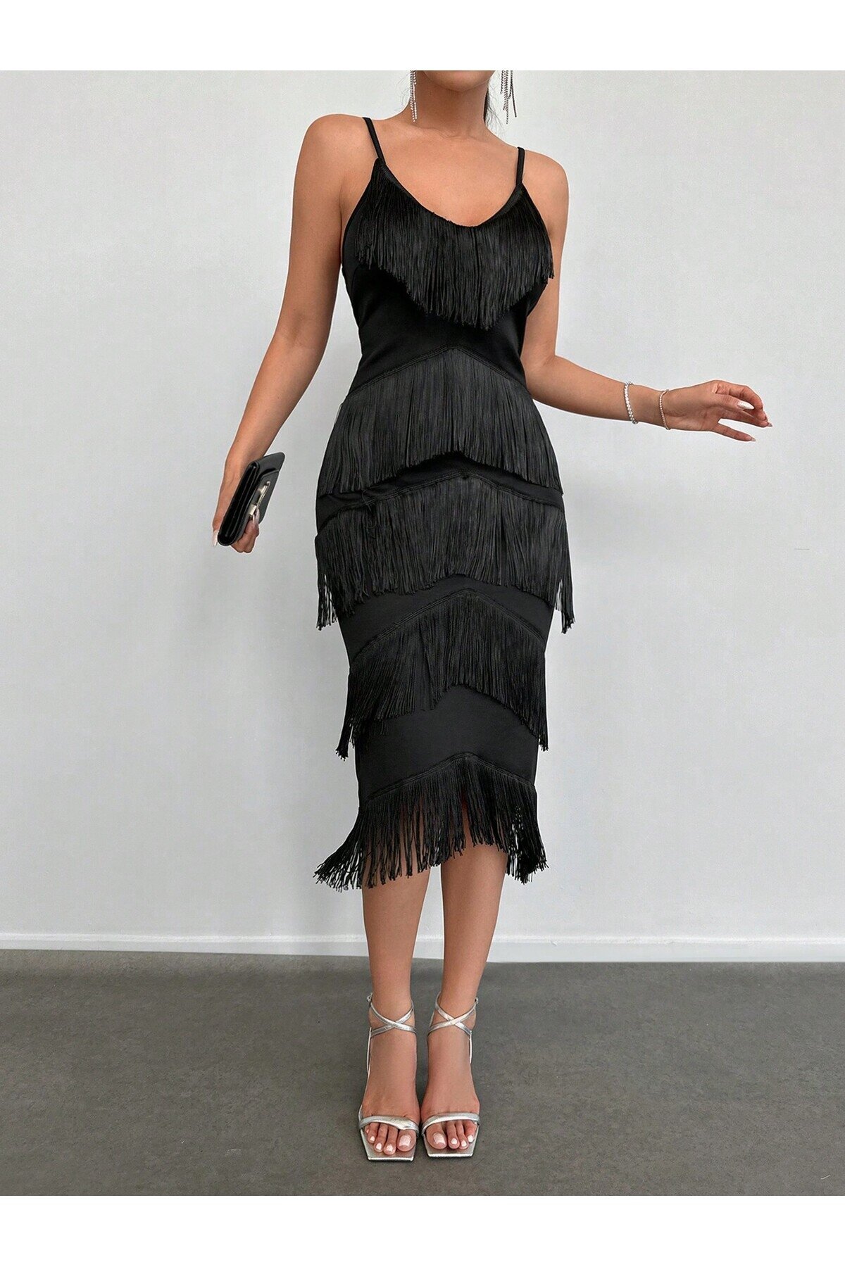 Kadın Askılı Püsküllü Şık Abiye Siyah Gece Elbisesi
