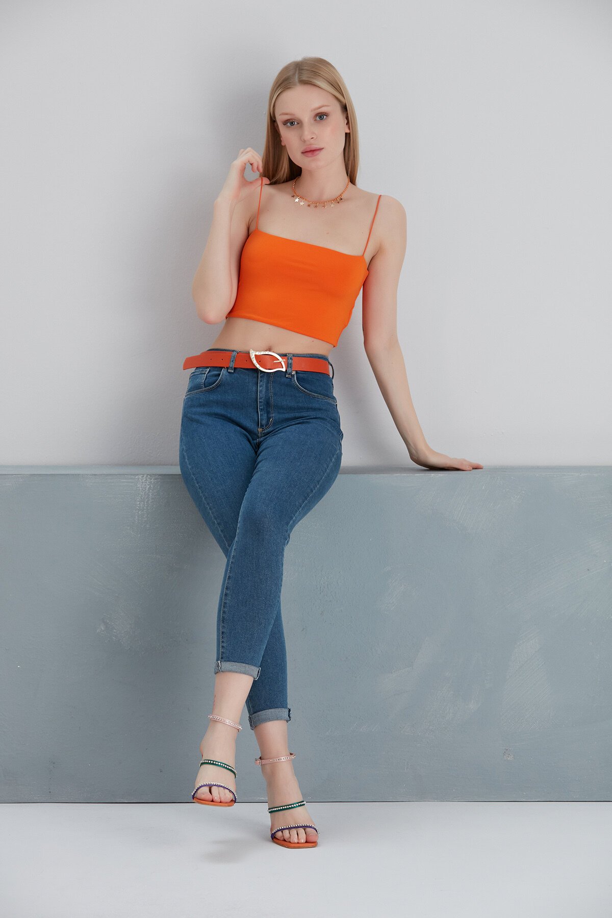 Kadın Askılı Şık Croptop Bluz