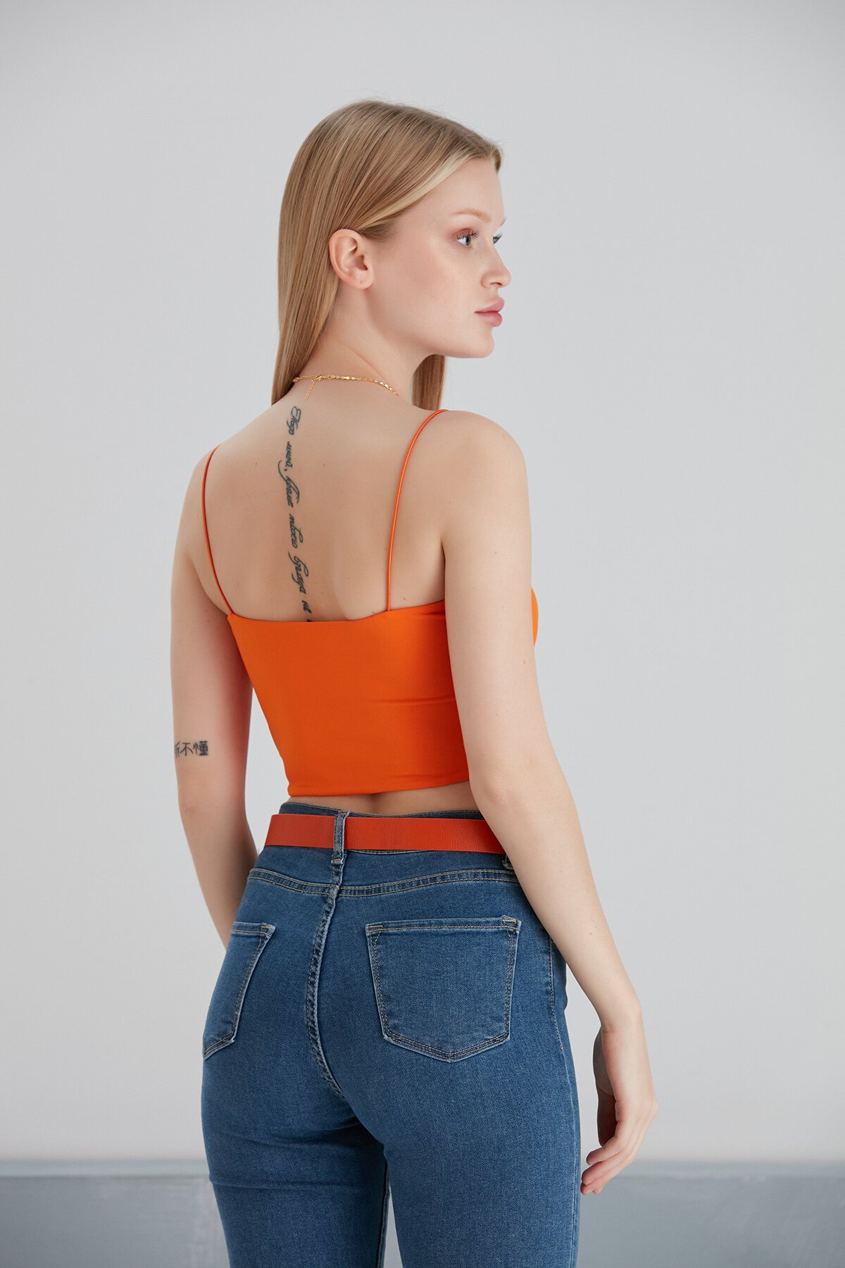 Kadın Askılı Şık Croptop Bluz