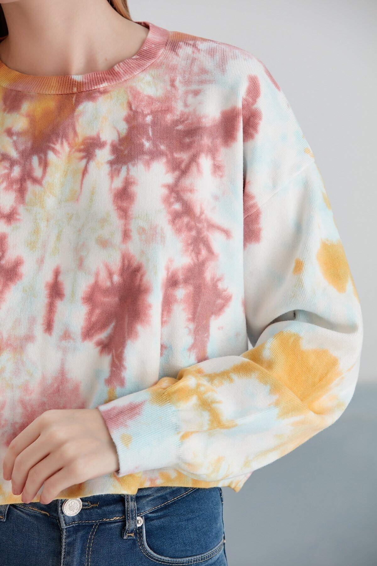 Kadın Batik Desen Crop Boy Sarı Pembe Bej Triko Kazak