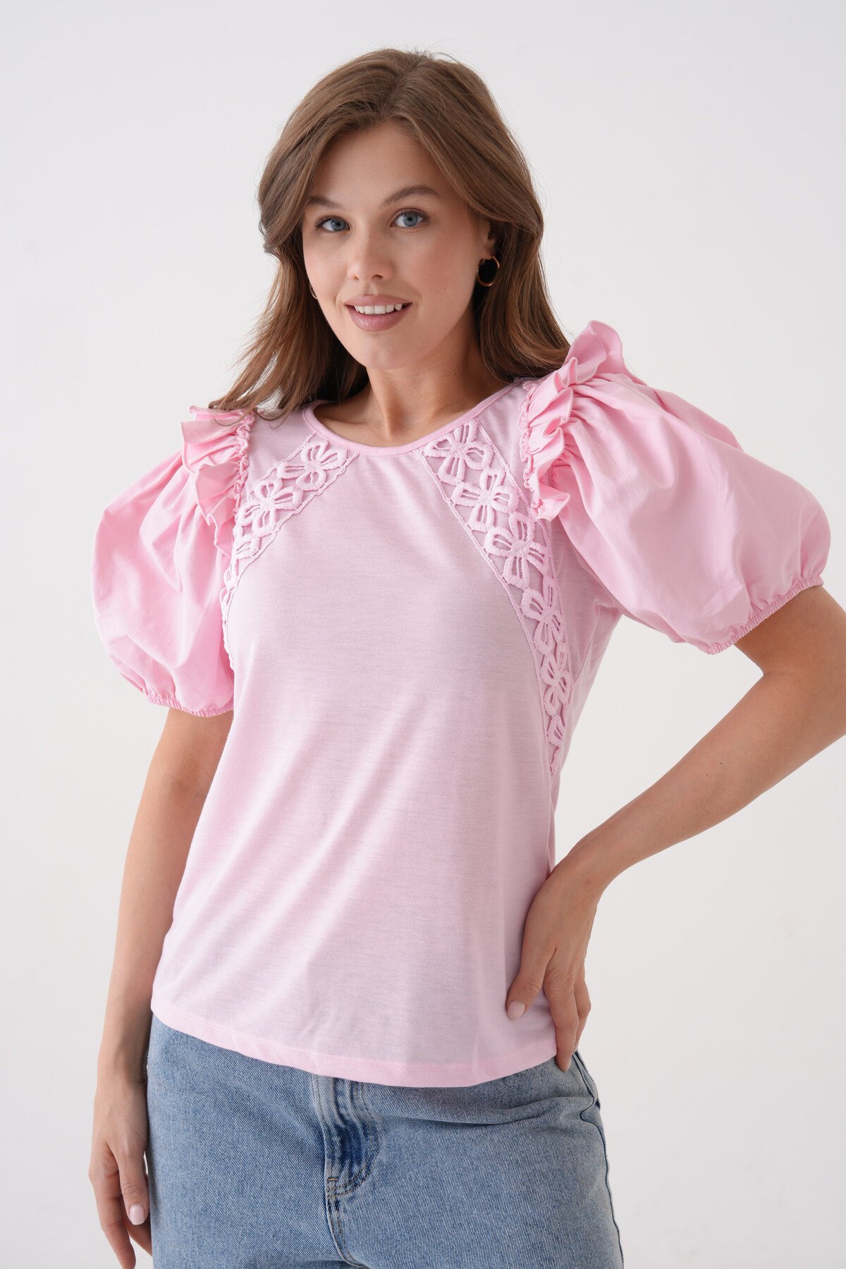 Kadın Bisiklet Yaka Volanlı Karpuz Kol Güpür Detaylı Spor Şık Çiçek Güpürlü Bluz