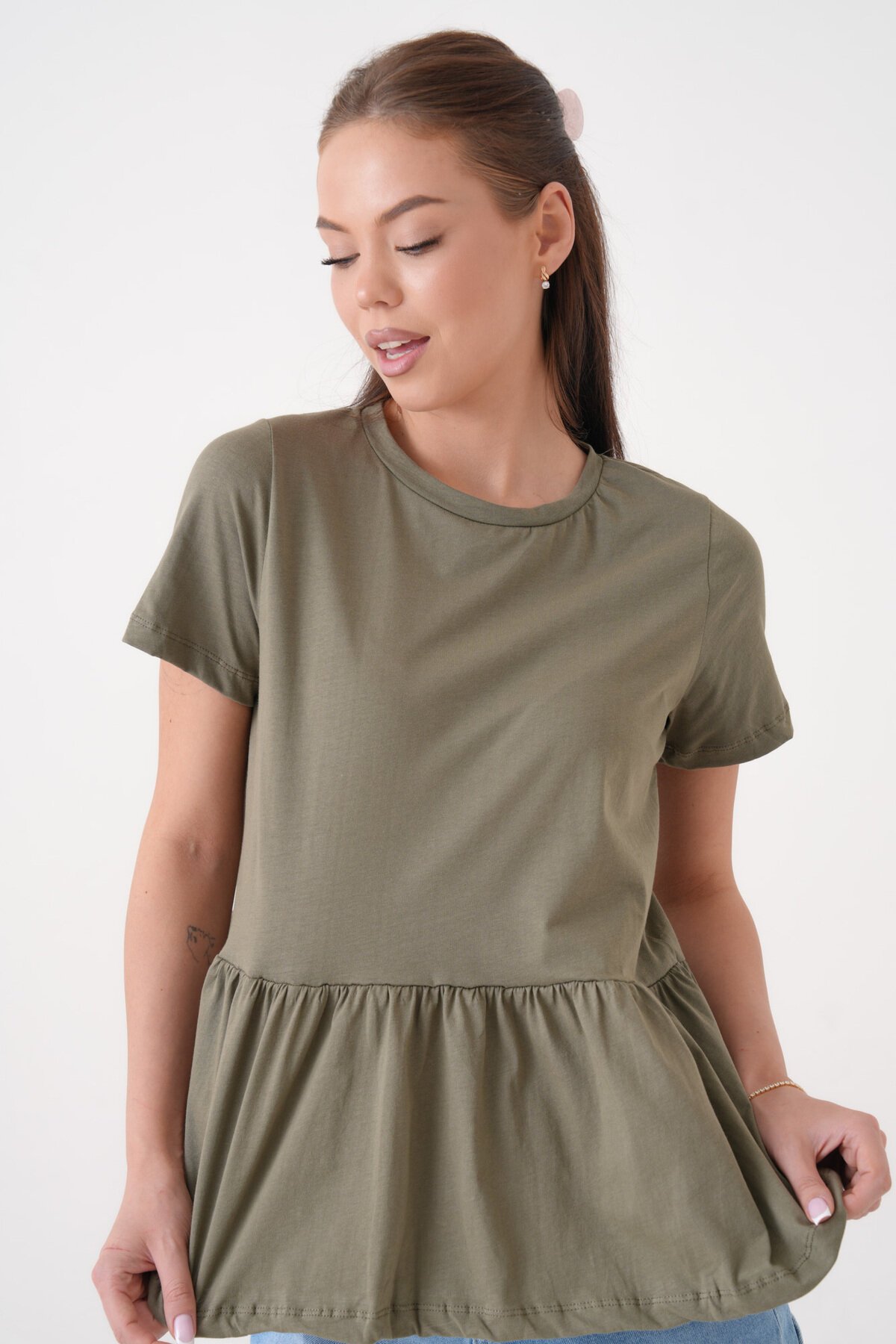 Kadın Bisiklet Yaka Yarım Kol Eteği Pileli Spor Şık Örme Rahat Kalıp Yazlık Bluz