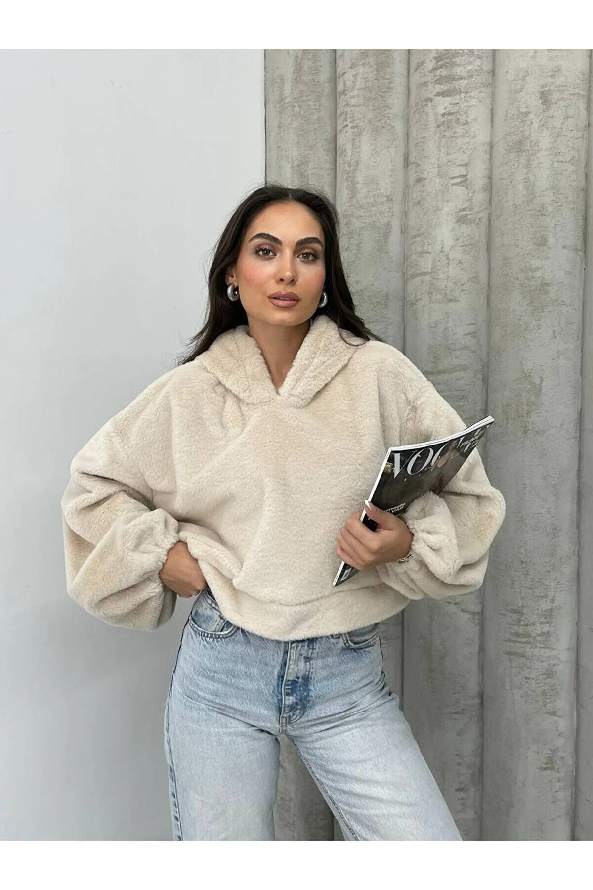 Kadın Crop Boy Yumuşacık Balon Uzun Kol Kapüşonlu Şık Kısa Sweatshirt