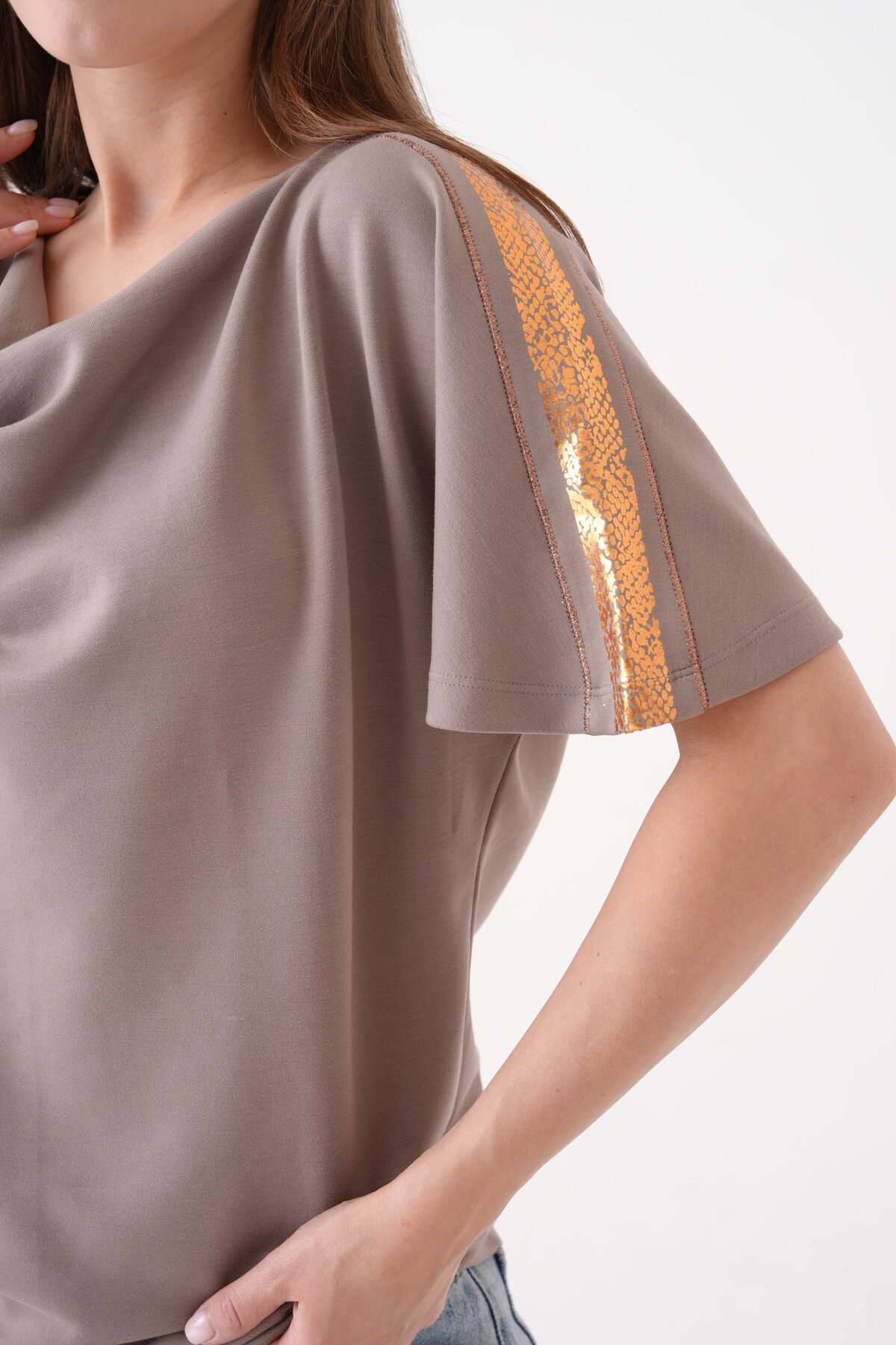 Kadın Degaje Yaka Yarım Kol Sim Detay Büyük Beden Curve Şık Bluz