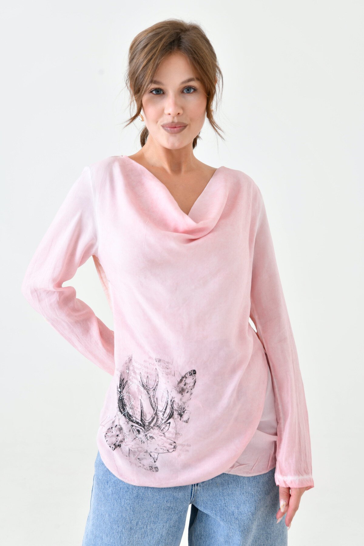 Kadın Degaye Yaka Geyik Baskılı Kalpli Taş Baskı Asimetrik Spor Şık Casual Curve Pudra Rengi Bluz