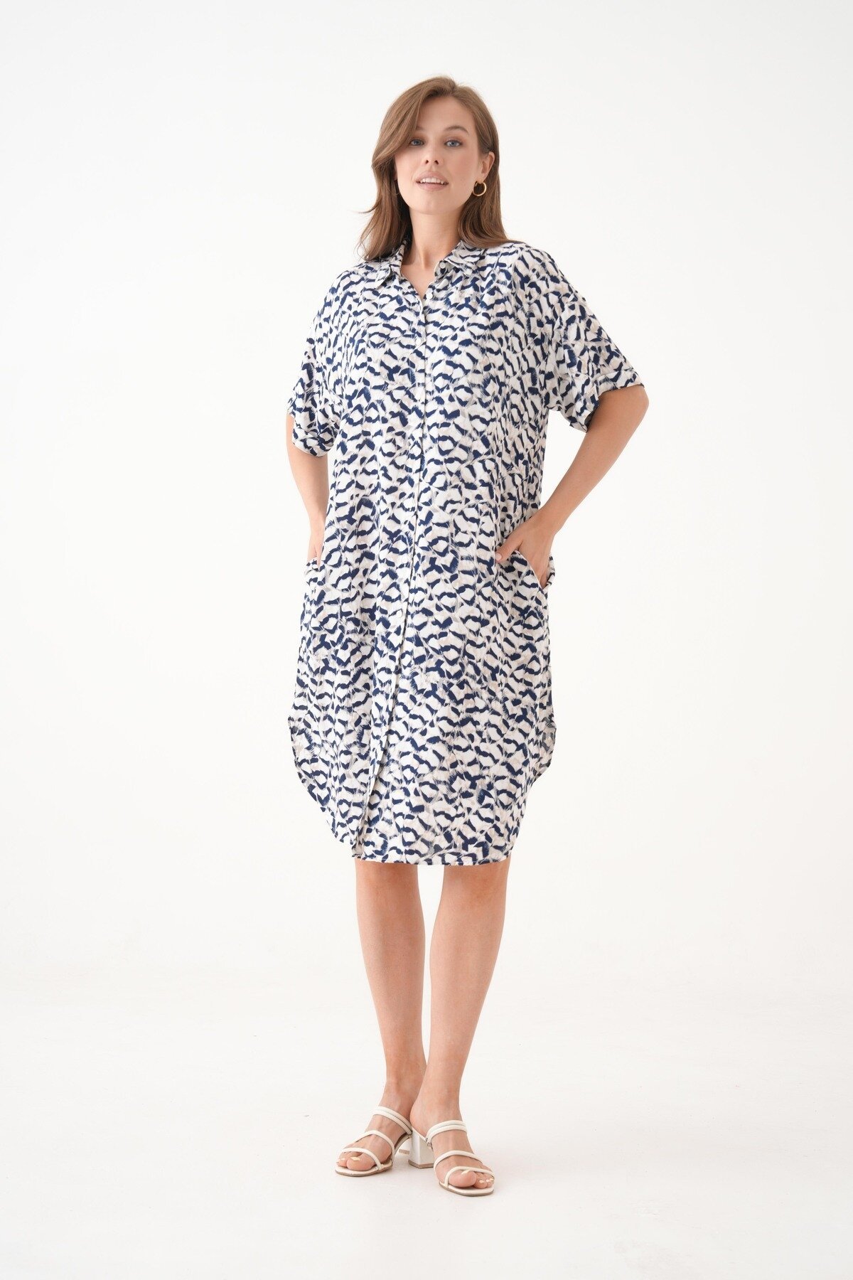 Kadın Gömlek Yaka Önden Düğmeli Kısa Kol Yazlık Desenli Büyük Beden Curve Yazlık Dokuma Elbise