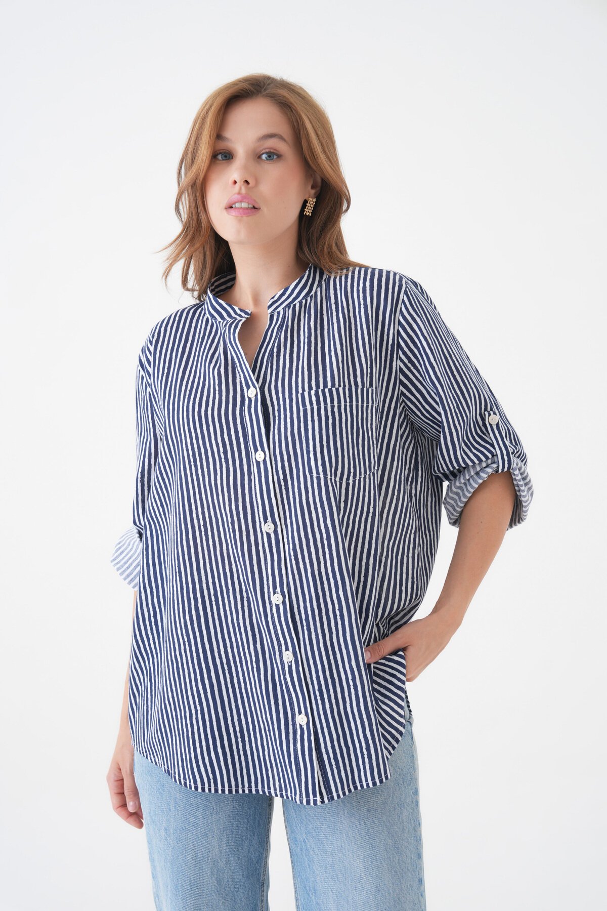 Kadın Hakim Yaka Geniş Kalıp Tesettüre Uygun Çizgili Spor Şık Curve Gömlek