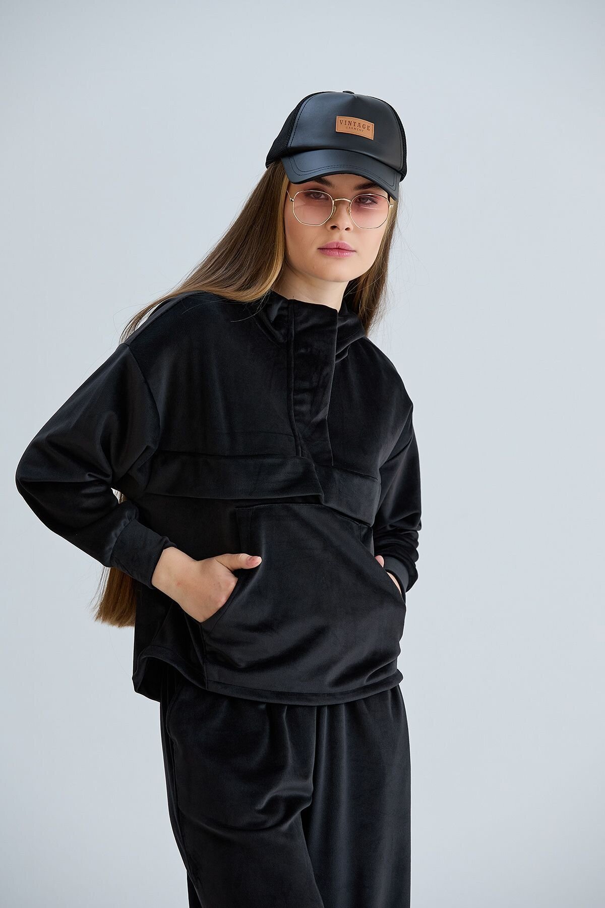 Kadın İthal Kadife Oversize Salaş Kangru Cep Kapşonlu Sweatshirt Lastik Paça Spor Şık Eşofman Takımı