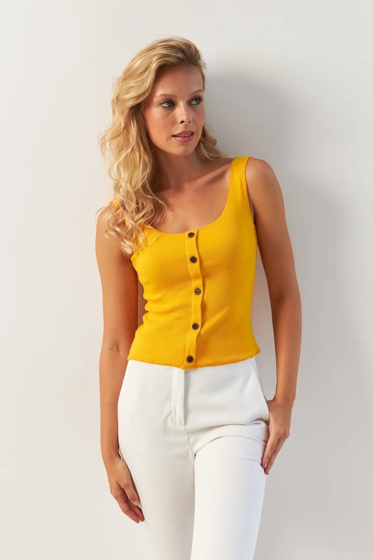 Kadın Kare Yaka Önden Düğmeli Yazlık Crop Top Bluz