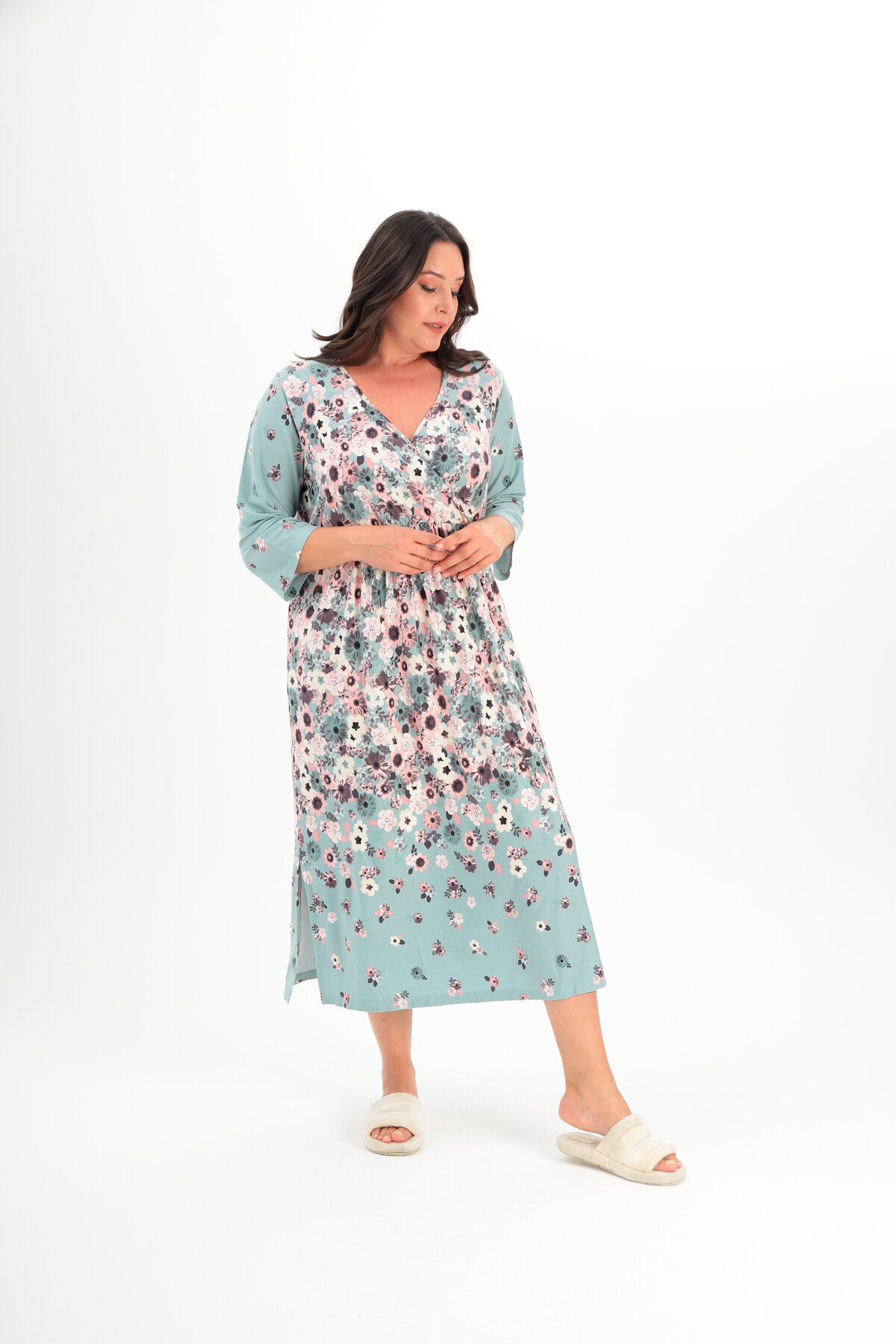 Kadın Kruvaze Yaka Rahat Kesim Truvakar Kol Desenli Viskon Günlük Midi Büyük Beden Elbise Gecelik