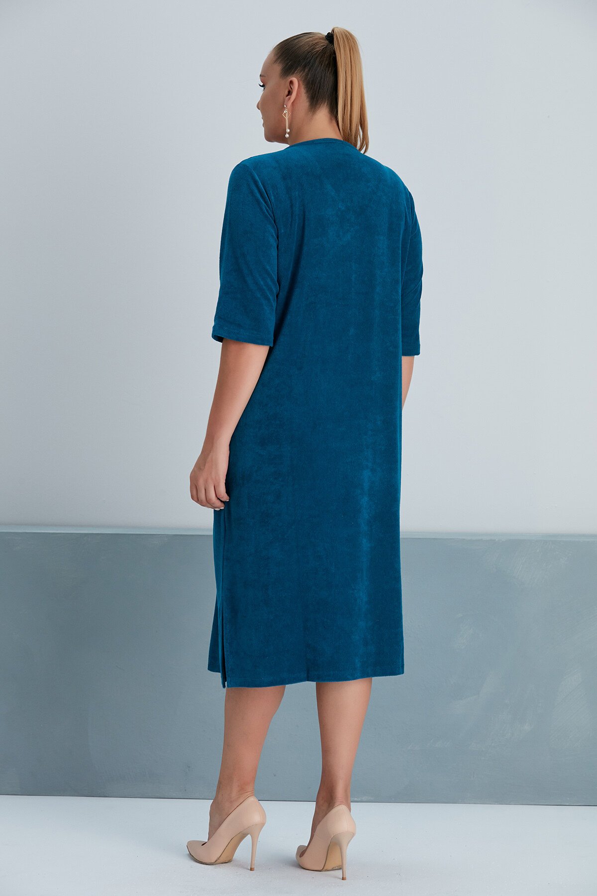 Kadın Kruvaze Yaka Taş Detaylı Uzun Büyük Beden Curve Ev Plaj Havlu Elbisesi