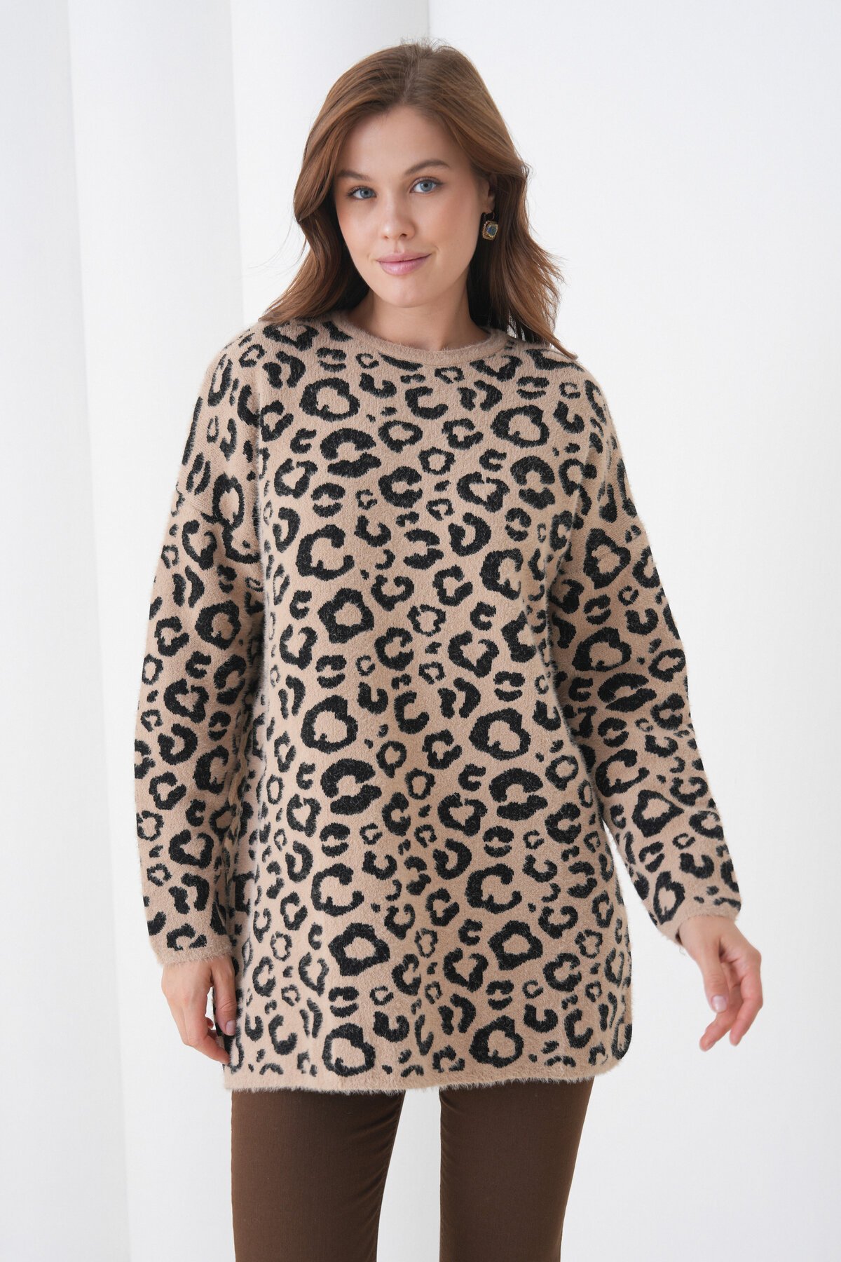 Kadın Leopar Desenli Uzun Kollu Bisiklet Yaka Spor Şık Kışlık Triko Kazak