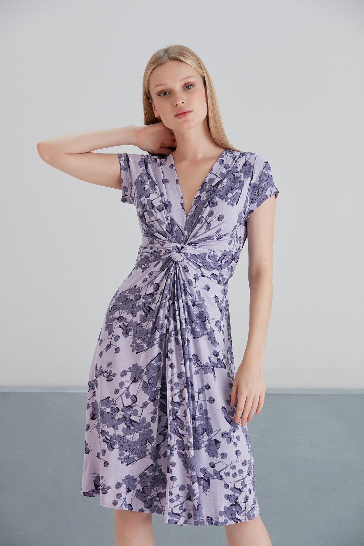 Kadın Önden Düğümlü Viskon Çiçekli Spor Şık Hamile Elbisesi