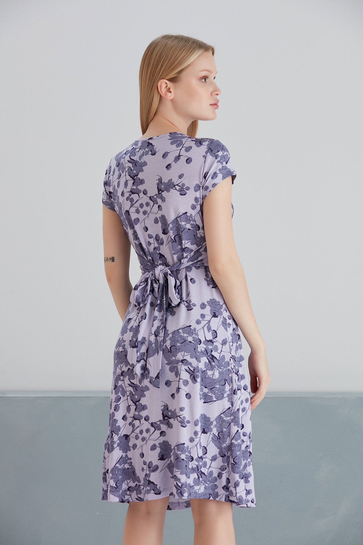 Kadın Önden Düğümlü Viskon Çiçekli Spor Şık Hamile Elbisesi