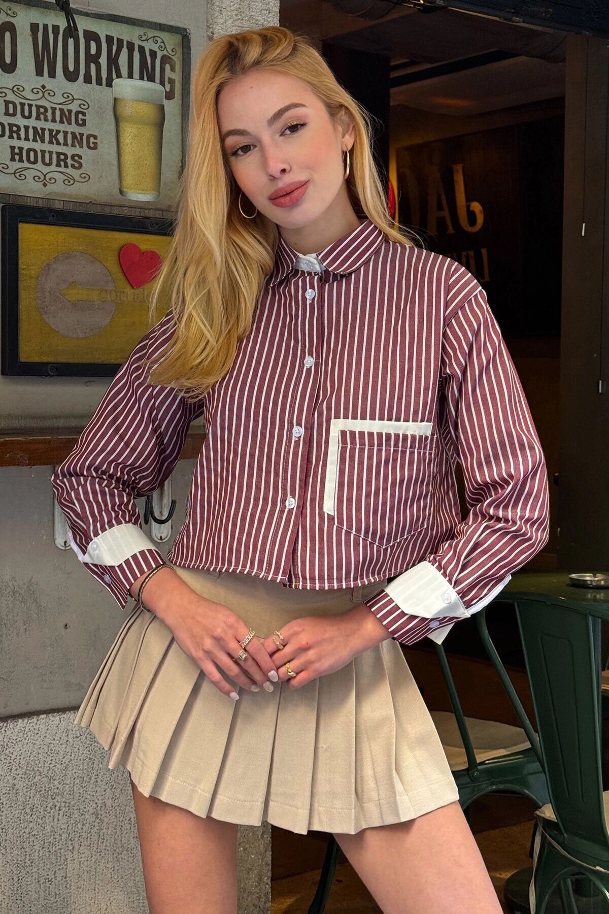 Kadın Özel Tasarım Çizgi Garni Crop Boy Uzun Kol Çift Manşetli Bluz Kısa Gömlek