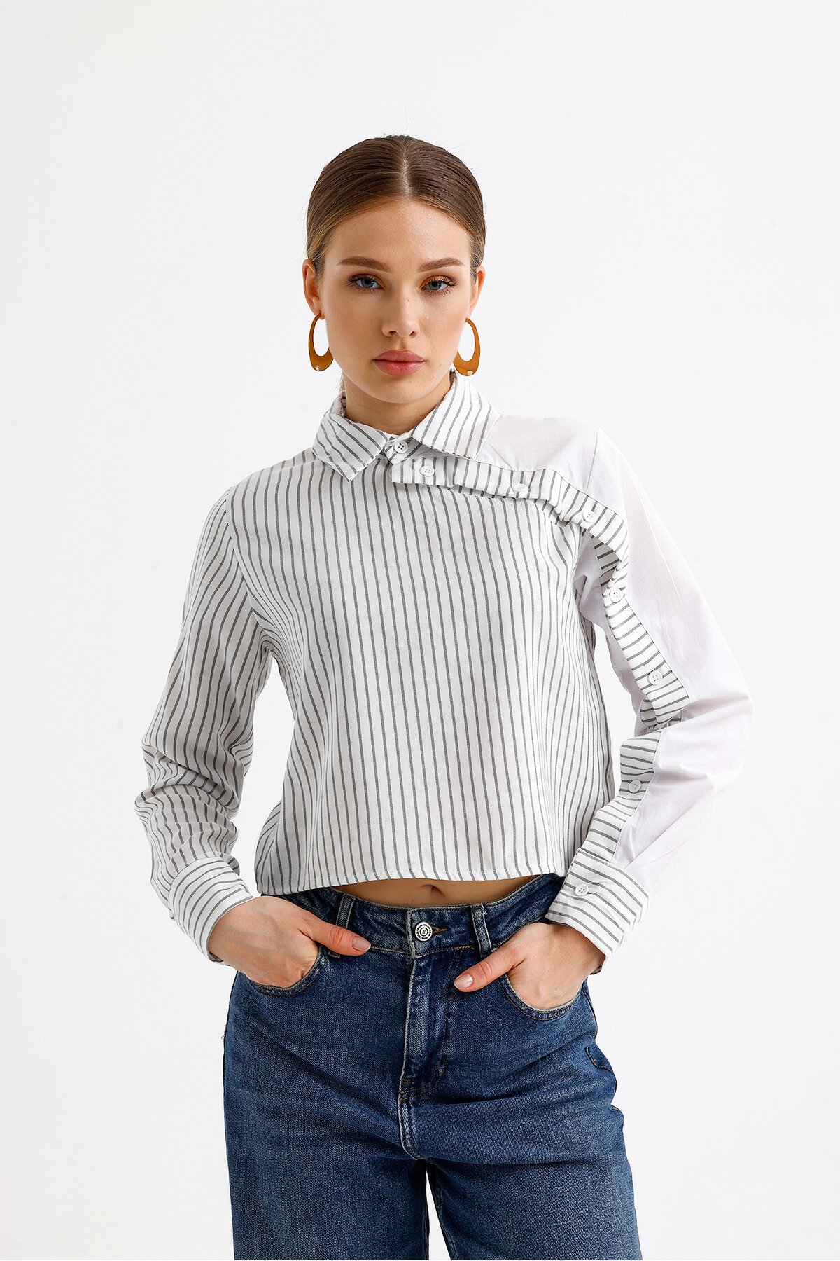 Kadın Özel Tasarım Yaka Kol Düğmeli Çizgi Garnili Crop Boy Bluz Gömlek