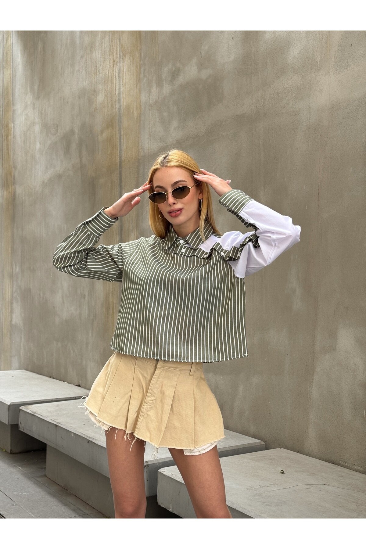 Kadın Özel Tasarım Yaka Kol Düğmeli Çizgi Garnili Crop Boy Kısa Bluz Gömlek