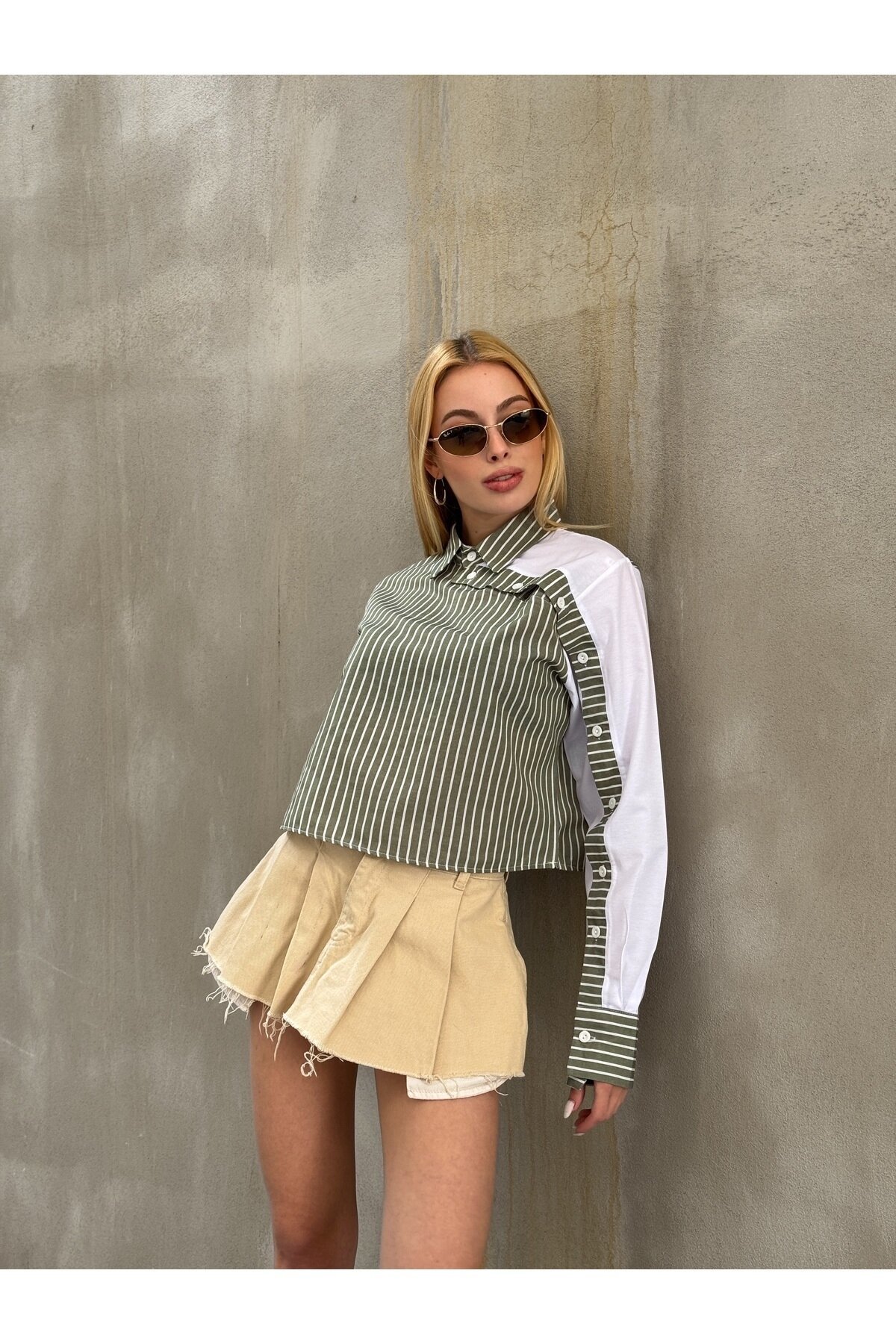 Kadın Özel Tasarım Yaka Koldan Giymeli Düğmeli Çizgi Garnili Crop Boy Tesettüre Uygun Bluz Gömlek