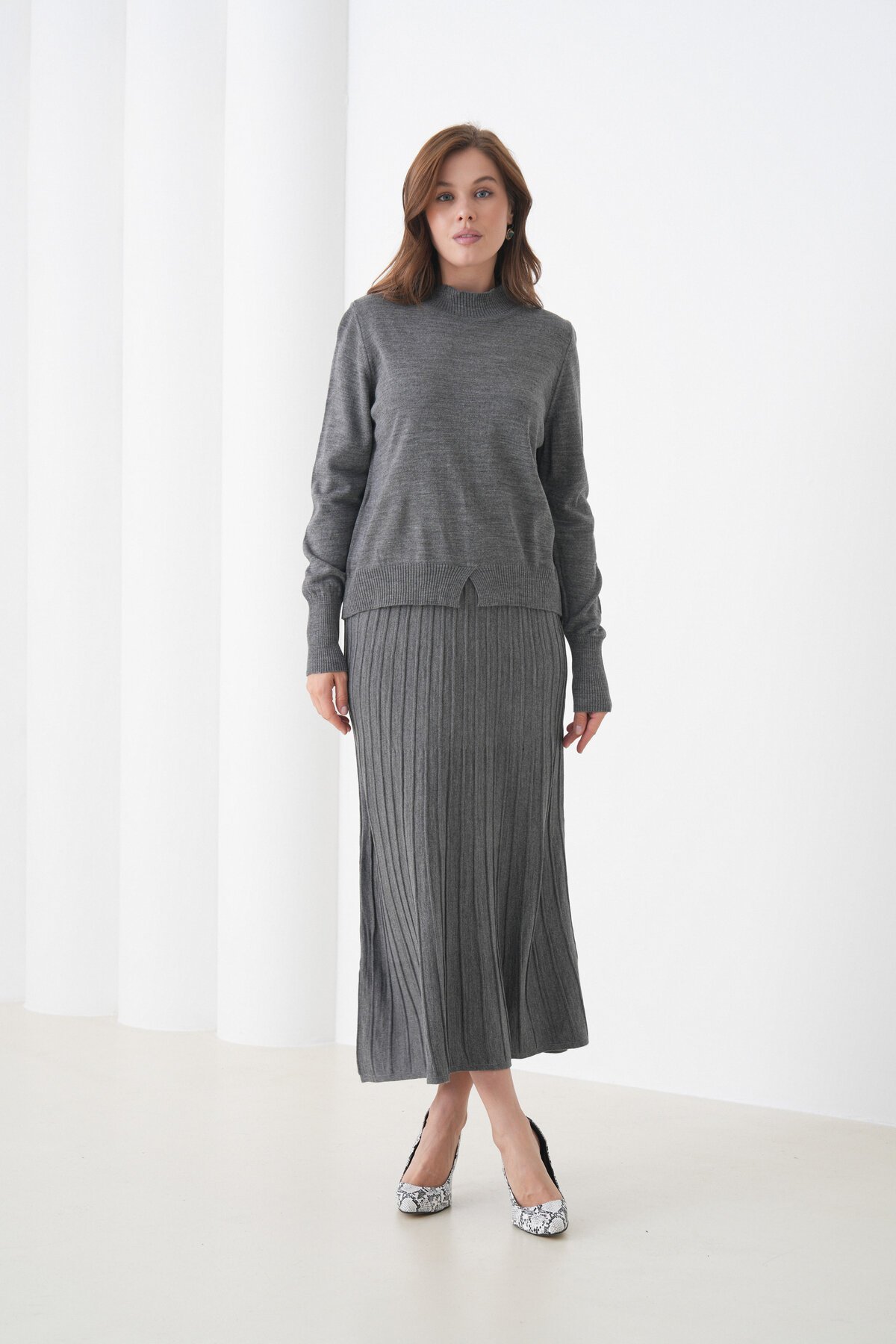 Kadın Pileli Etek Kazağı V Tasarım Tesettüre Uygun Örgü Triko Etek Kazak Takım