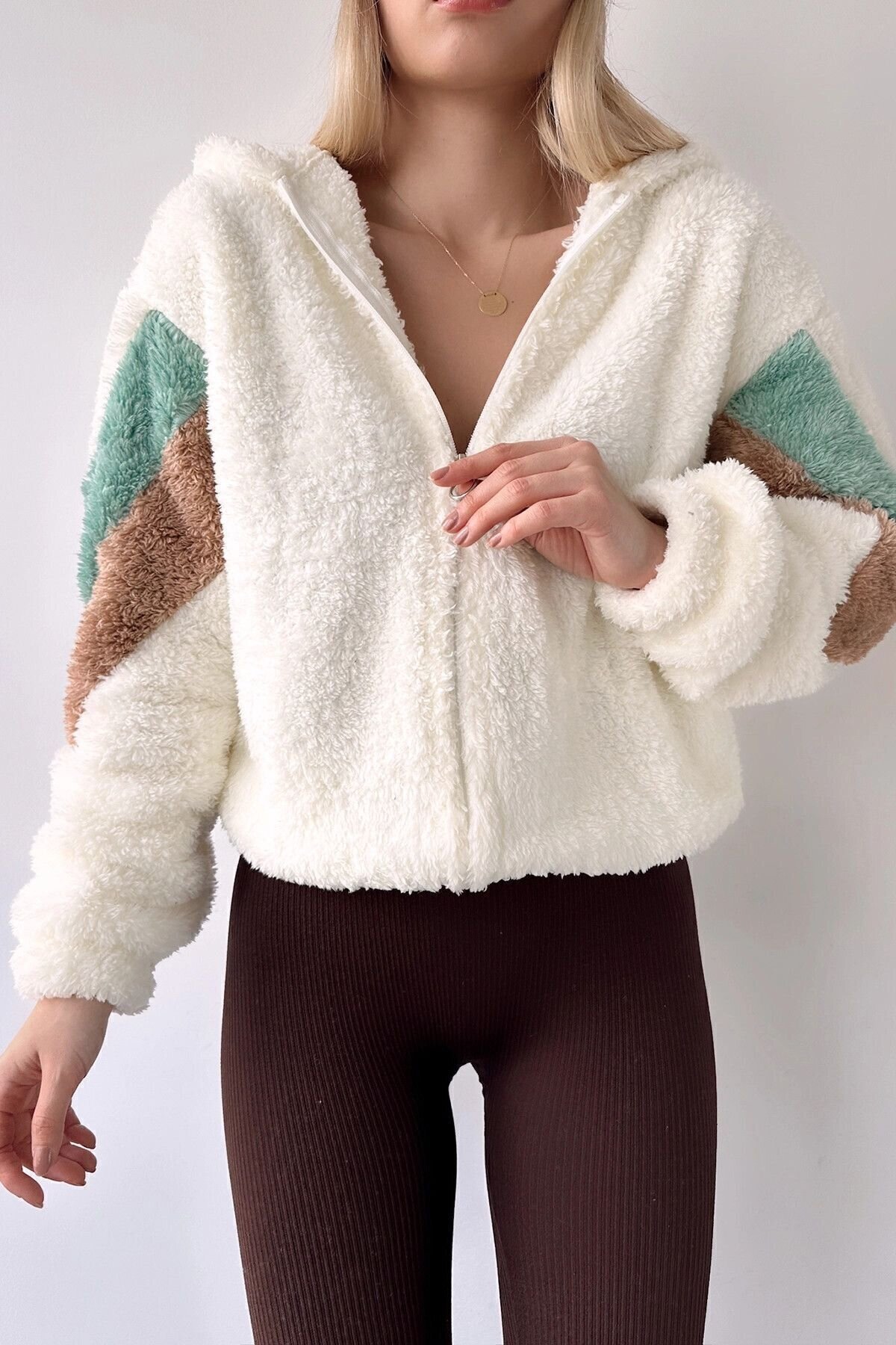 Kadın Renkli Garnili Kol Detay PeluşcFermuarlı Rahat Kalıp  Spor Şık Örme Kapüşonlu Ceket