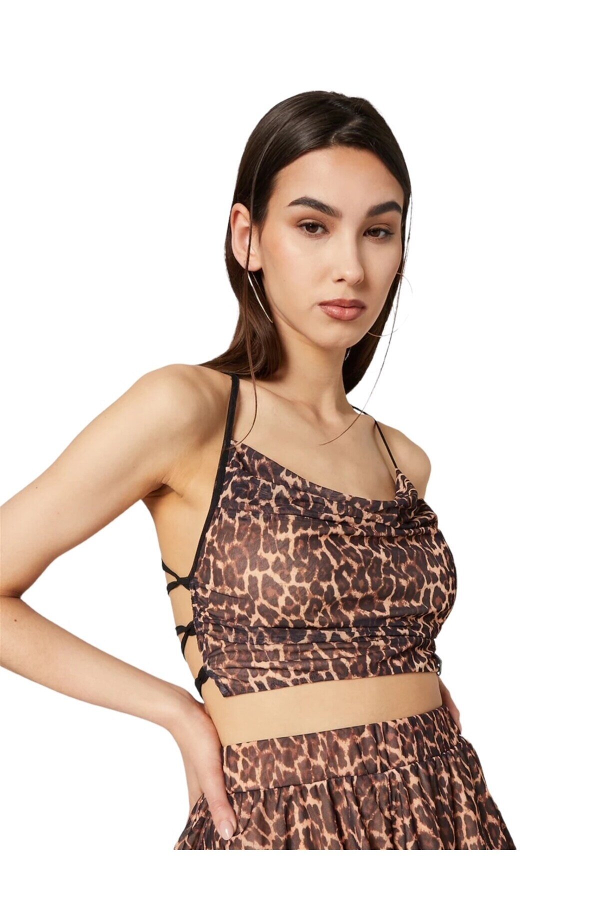 Kadın Sırtı Açık Bağlamalı Tül Degaje Yaka Spor Şık Tasarım Croptop Büstiyer