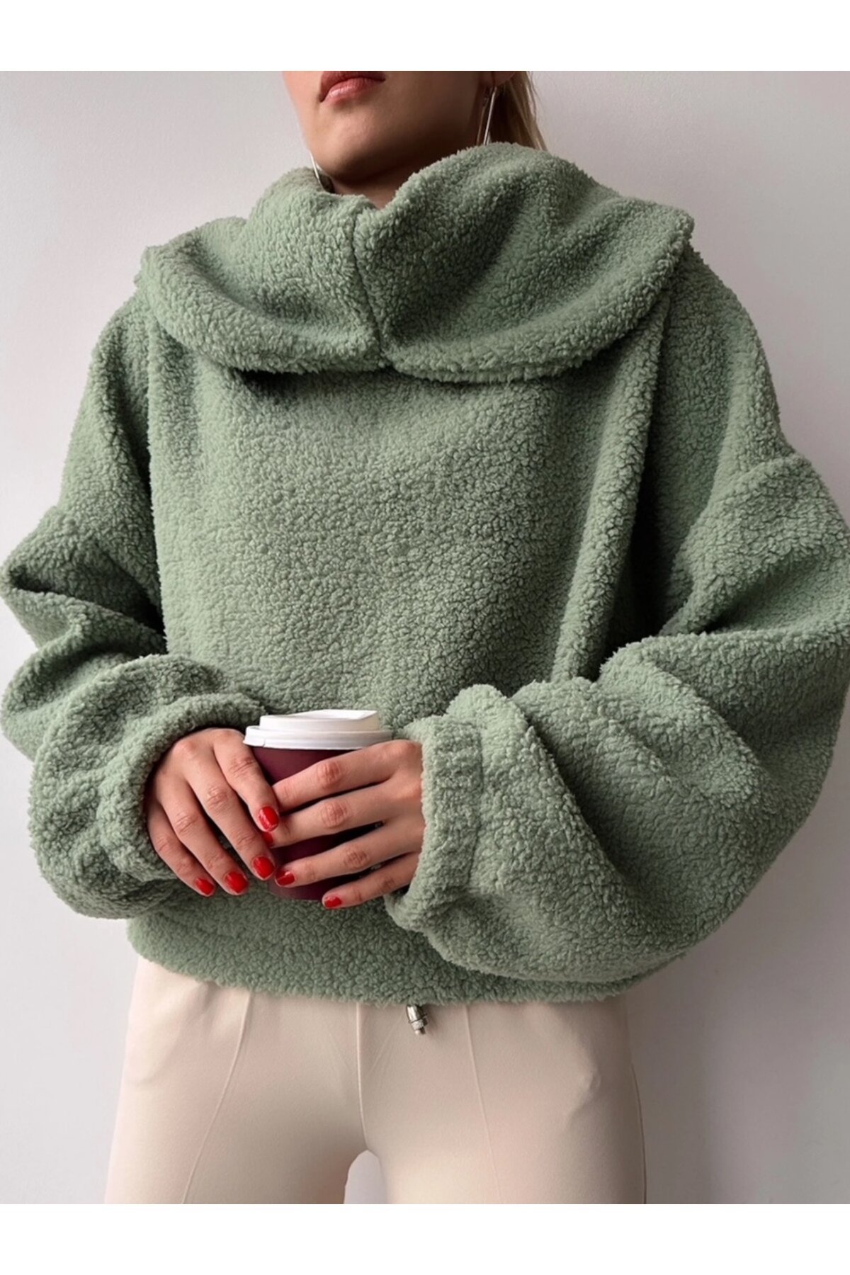 Kadın Tasarım Peluş Dökme Yaka Spor Şık Rahat Crop Sweat Curve Kazak