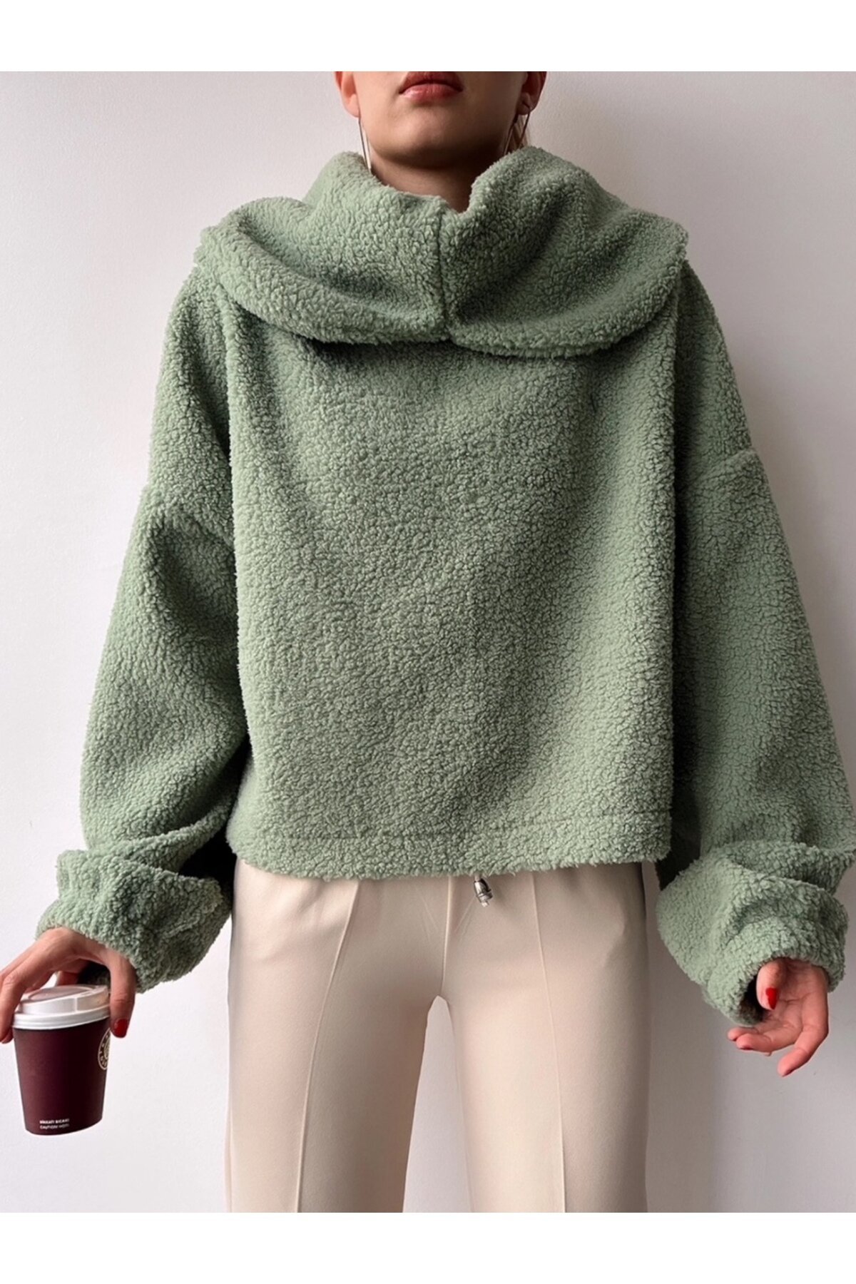 Kadın Tasarım Peluş Dökme Yaka Spor Şık Rahat Crop Sweat Curve Kazak