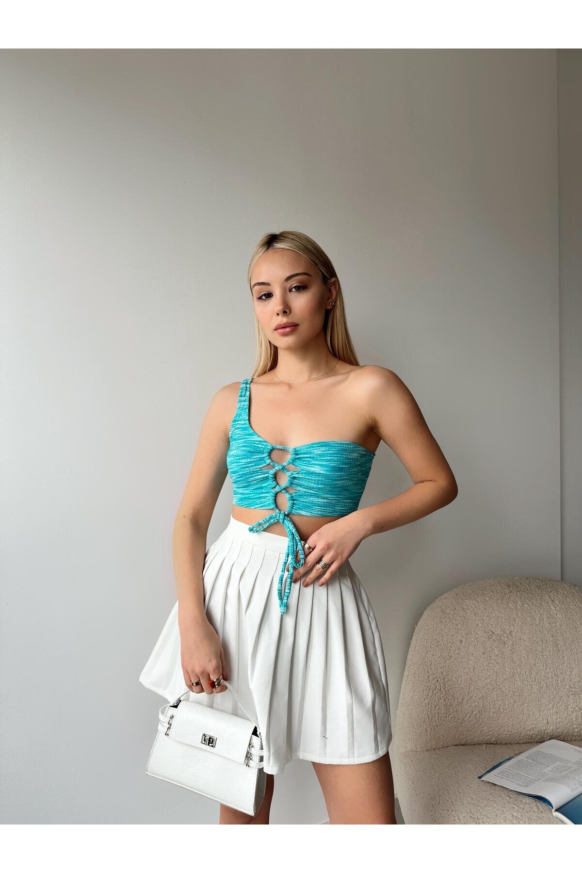 Kadın Tek Omuz Önden Bağlamalı Tasarım Spor Şık Mavi Crop Top