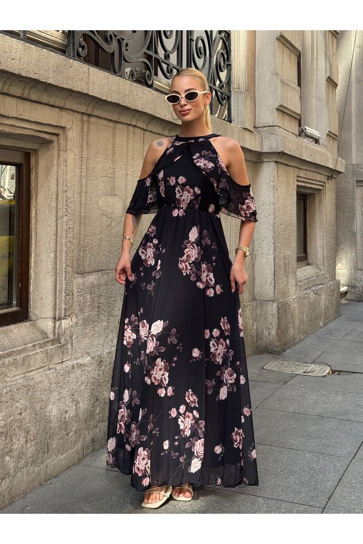 Kadın Tül Detaylı Omzu Açık Şık Rahat Kalıp Büyük Beden Abiye Elbise