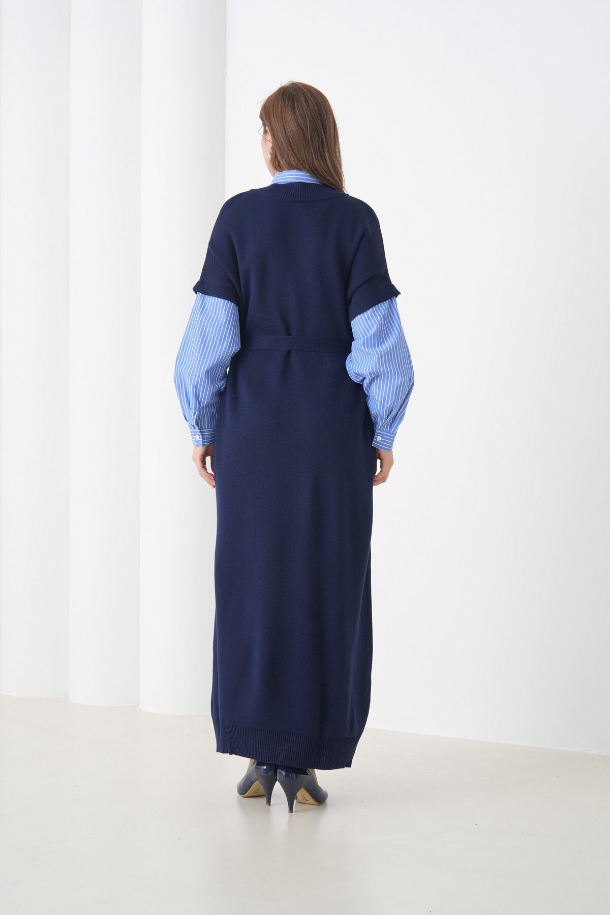 Kadın Uzun Kol Gömlek Yaka İçi Gömlekli Triko Kuşaklı Triko Spor Şık Elbise