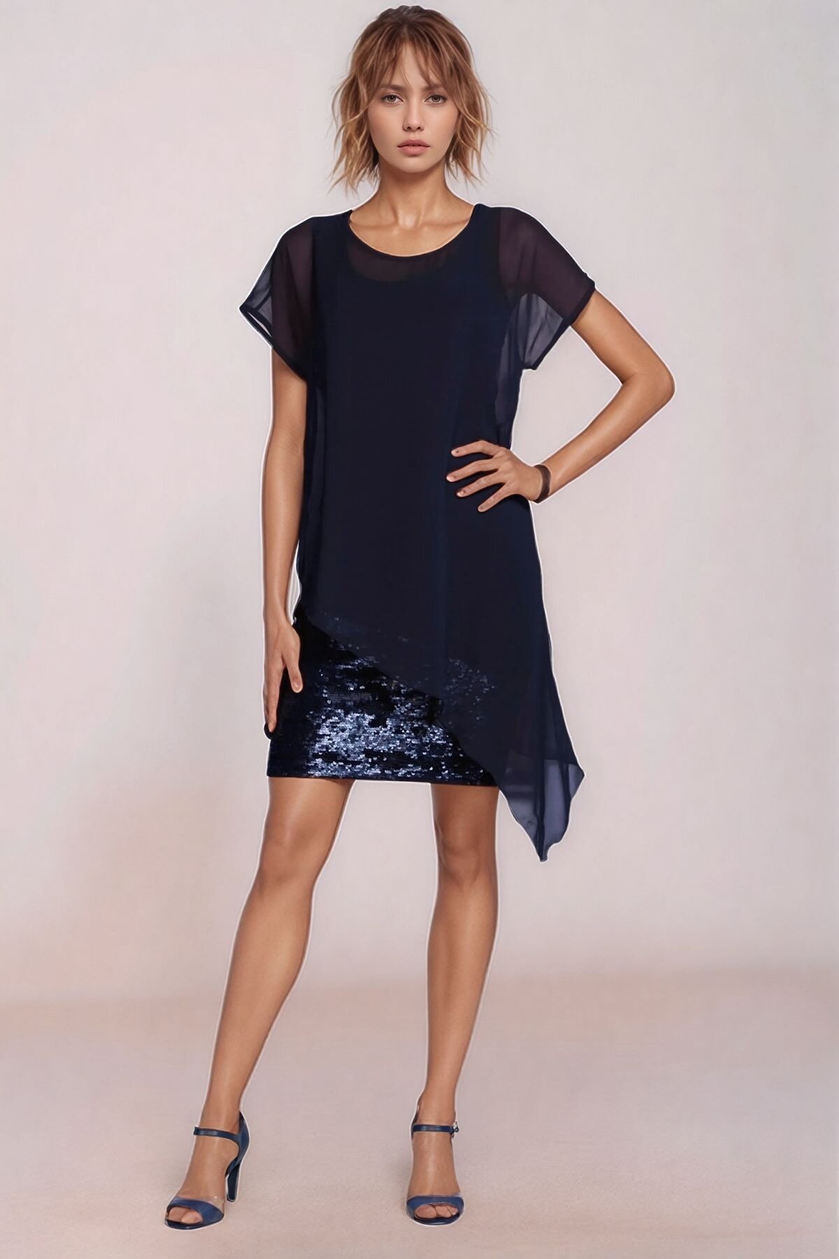 Kadın Eteği Pullu Üstü Şal Şifon Yakalı Şık Büyük Beden Yarım Kol Gece Abiye Elbise