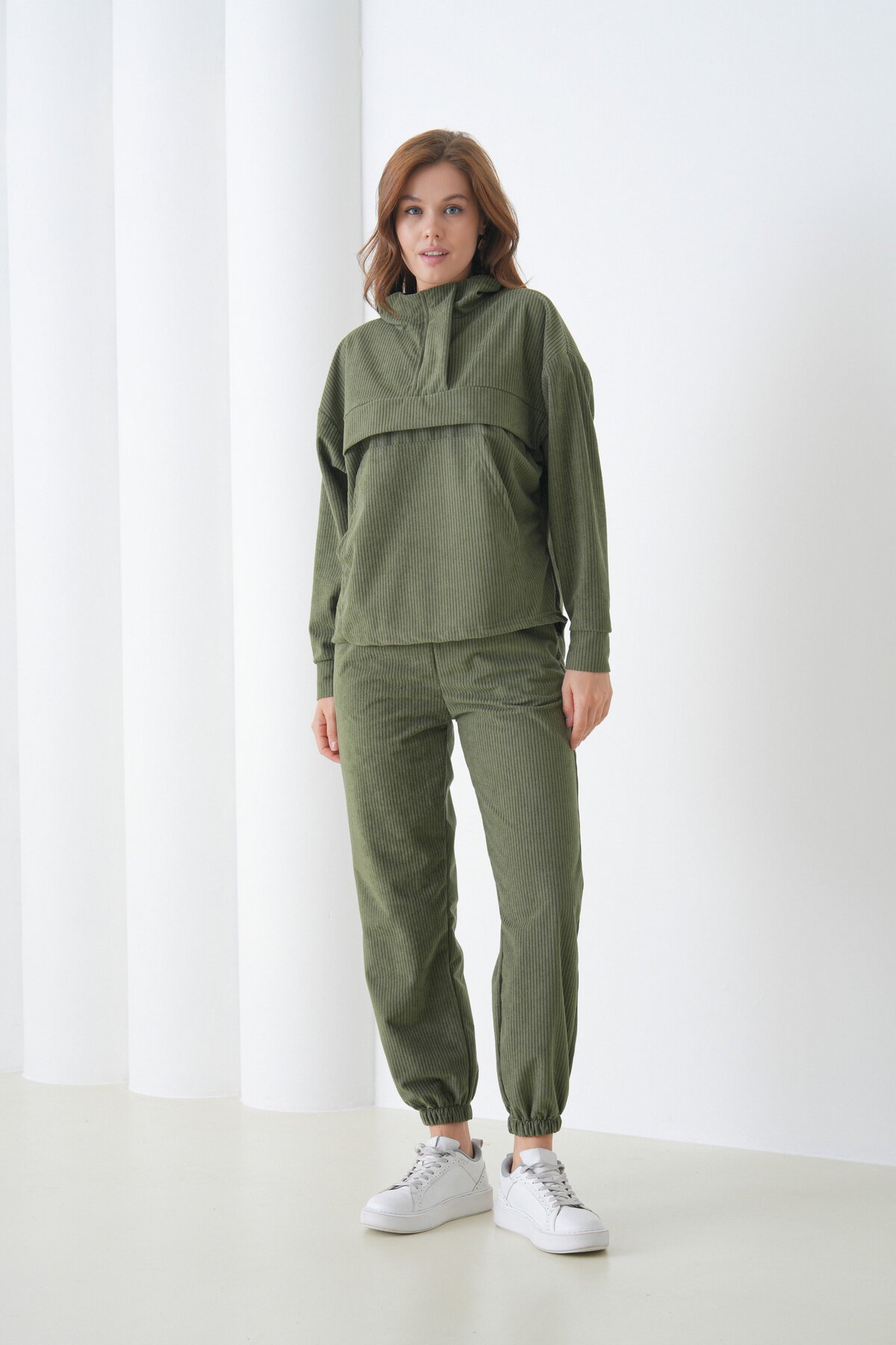 Kadın Kadife Oversize Salaş Kangru Cep Kapşonlu Sweatshirt Lastik Paça Spor Şık Eşofman Takımı