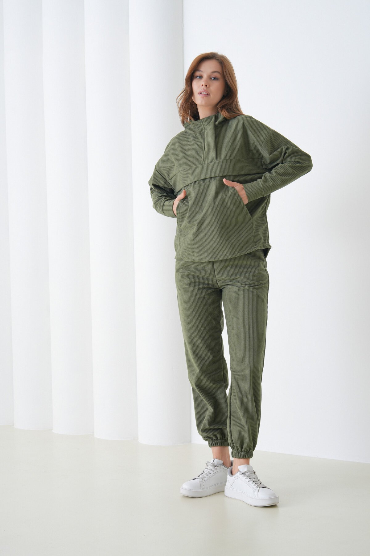 Kadın Kadife Oversize Salaş Kangru Cep Kapşonlu Sweatshirt Lastik Paça Spor Şık Eşofman Takımı