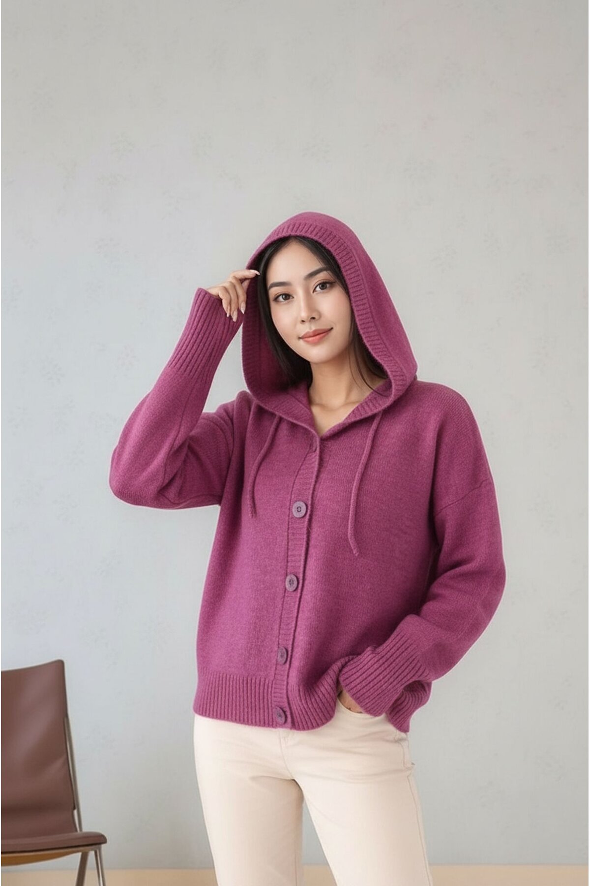 Kadın Kapüşonlu Önden Düğmeli Yumoş Triko Spor Şık Tesettüre Uygun Kışlık Ceket