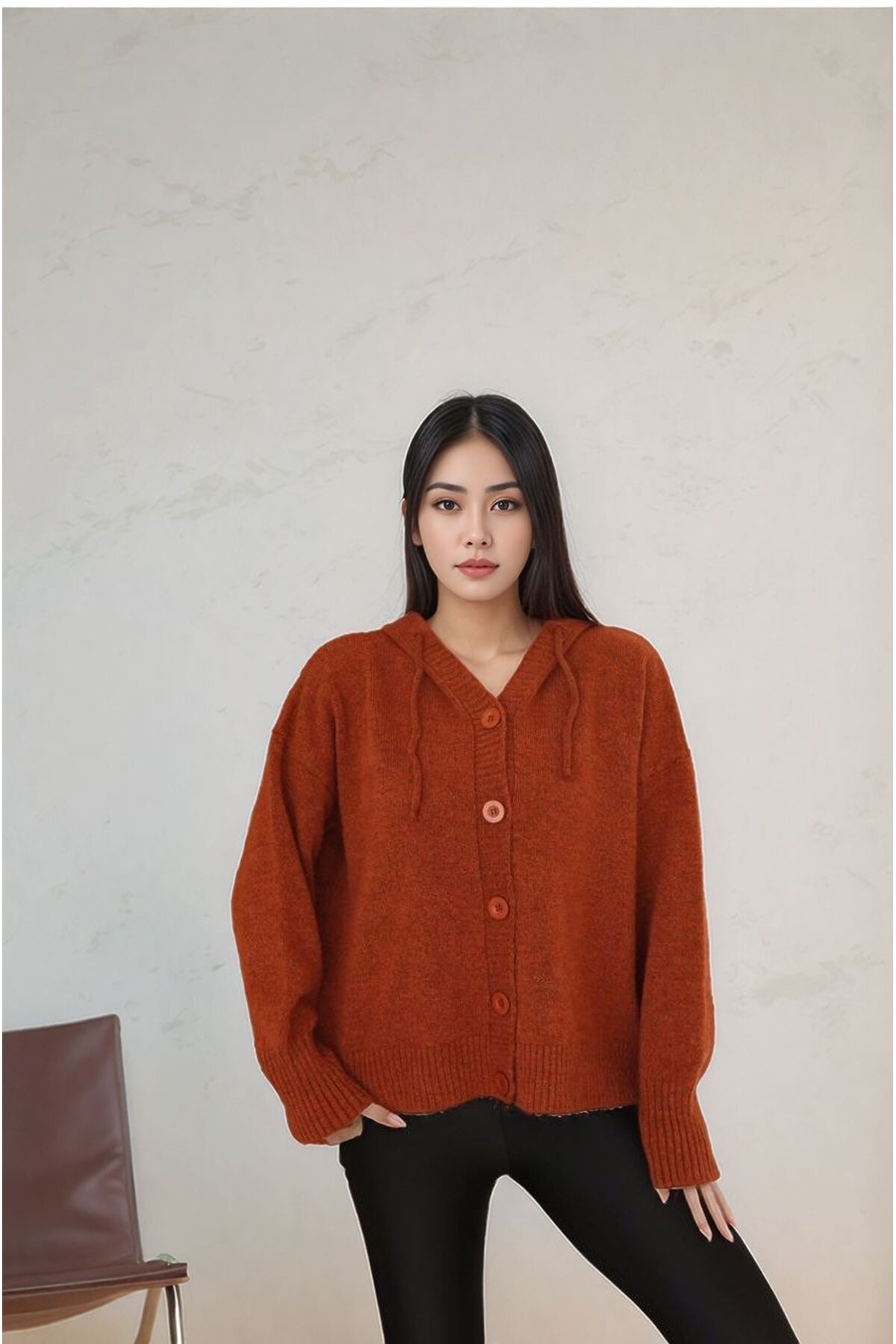 Kadın Kapüşonlu Önden Düğmeli Yumoş Triko Spor Şık Tesettüre Uygun Kışlık Ceket