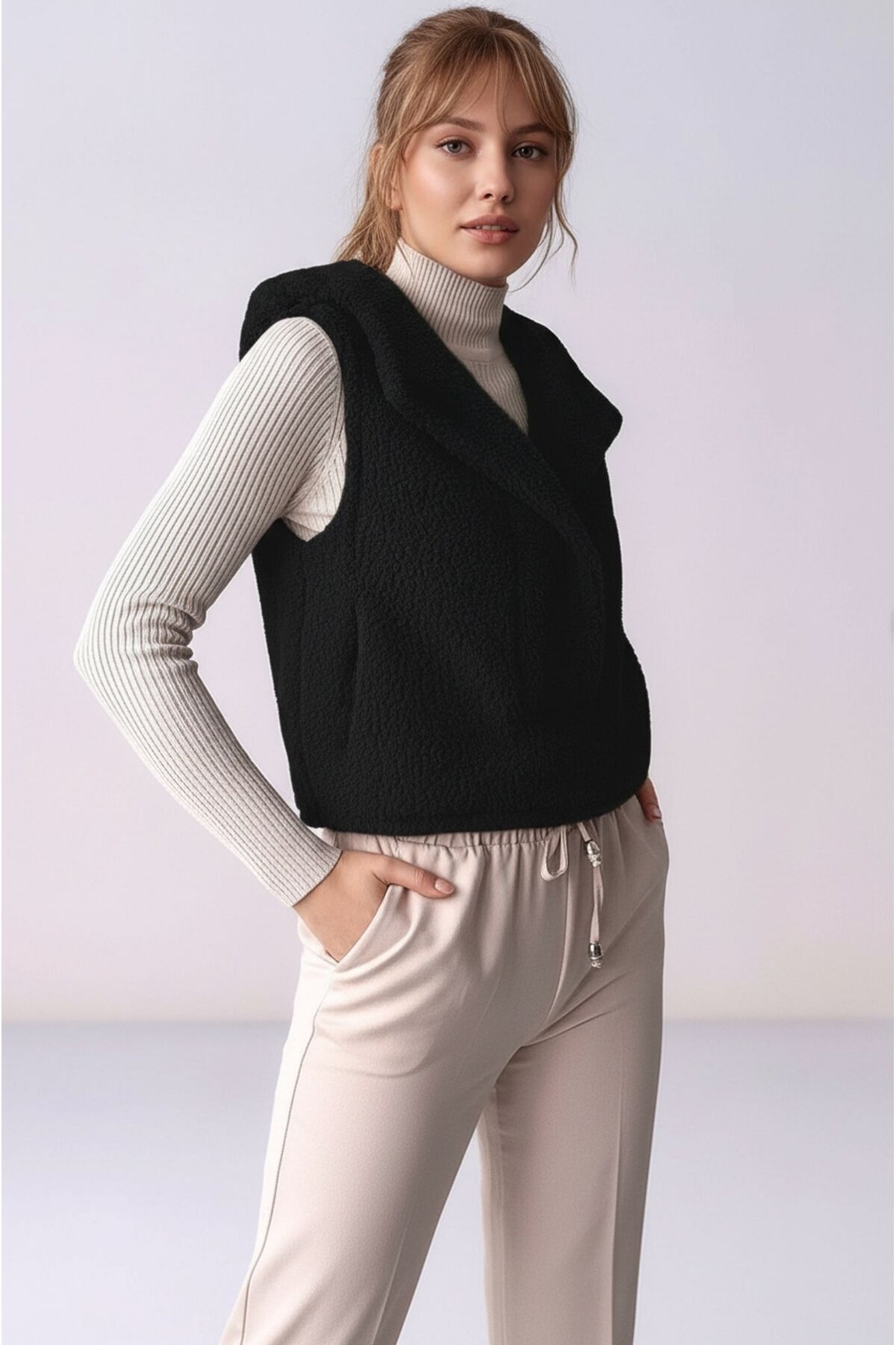 Kadın Önü Çıtçıtlı Kapüşonlu Yan Cepli Tasarım Yaka Spor Şık Crop Peluş Yelek