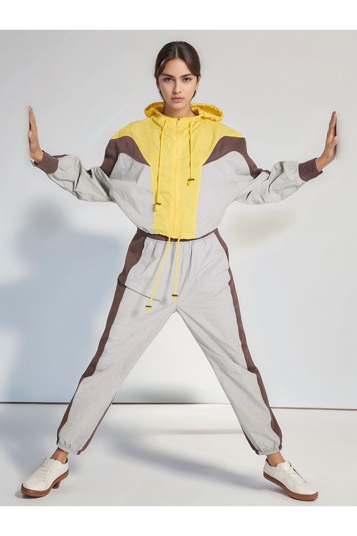 Kadın Salaş Fermuarlı Croplu Kapşonlu Sweatshirt Lastik Paça Spor Şık Eşofman Takımı