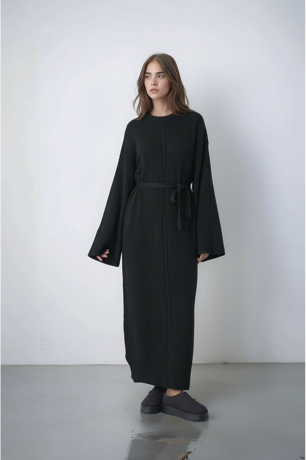 Kadın Uzun Kol Bisiklet Yaka Tesettüre Uygun Dokulu Kuşaklı Triko Spor Şık Maxi Boy Uzun Elbise