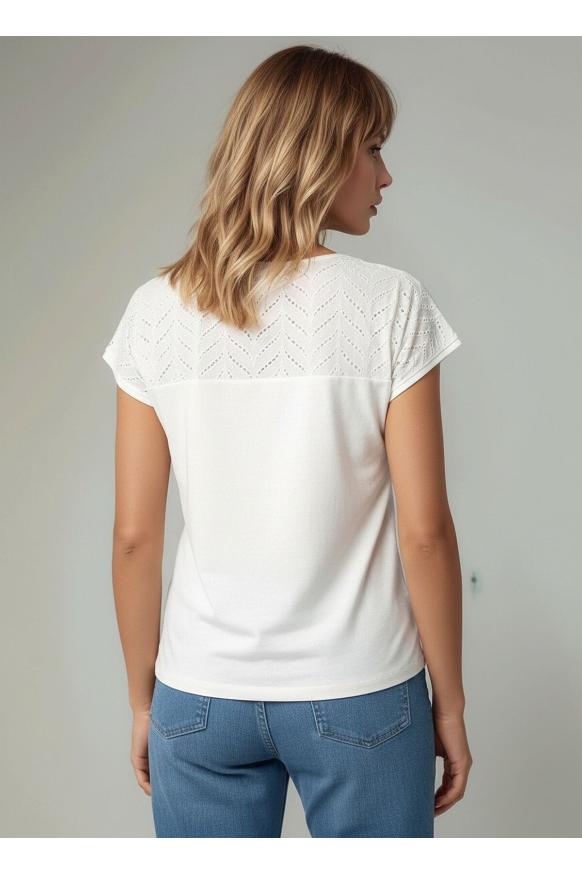 Kadın Yakası Dantel Brode Güpürlü Yarım Kol Spor Şık Curve Viskon Bluz