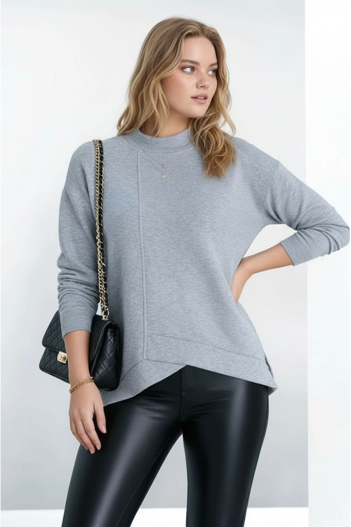 Kadın Yarım Dik Yaka Asimetrik Kesim Uzun Kol Büyük Beden Curve Sweatshirt