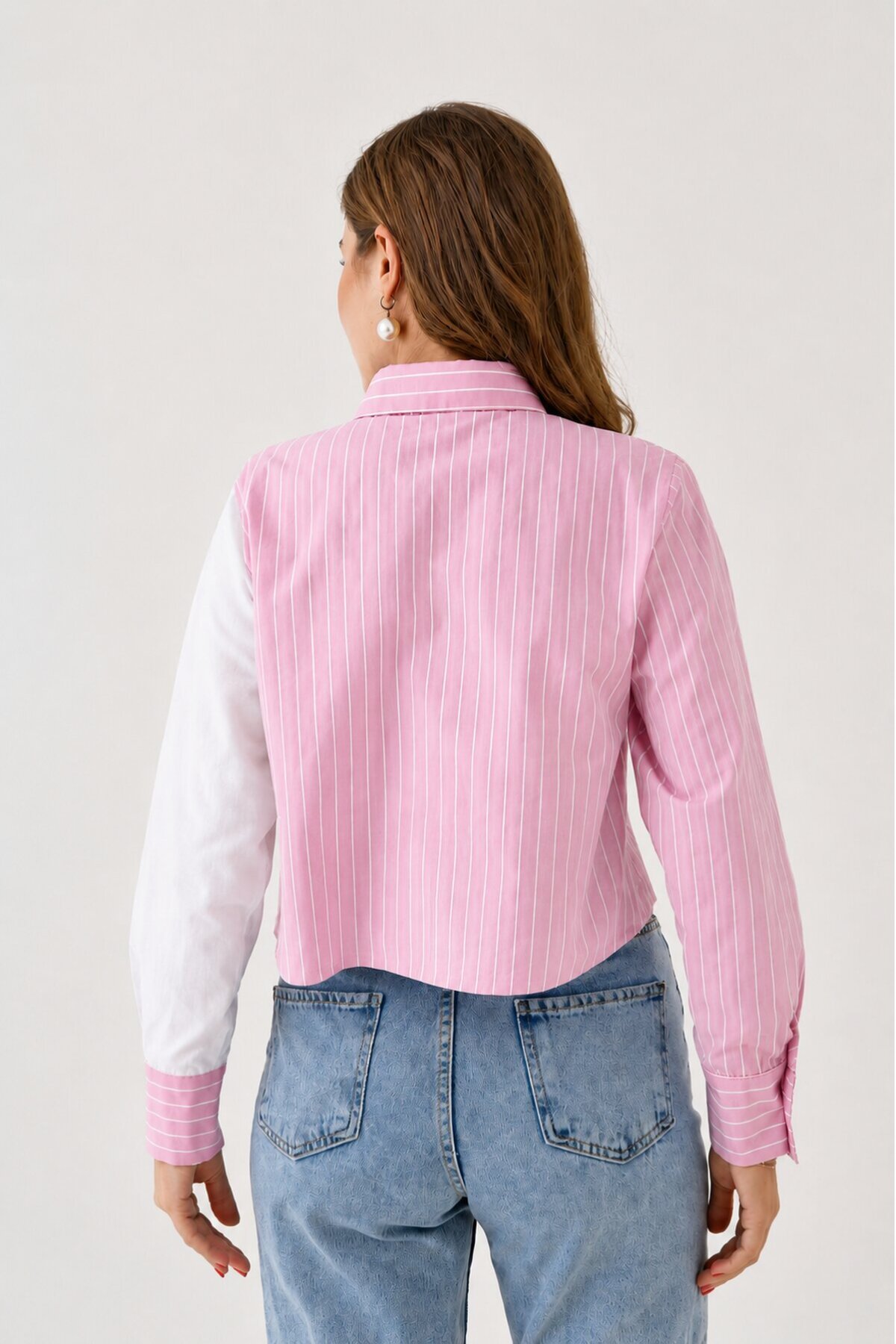 Kadın Özel Tasarım Yaka Koldan Düğmeli Çift Renk Crop Boy Bluz Kısa Gömlek