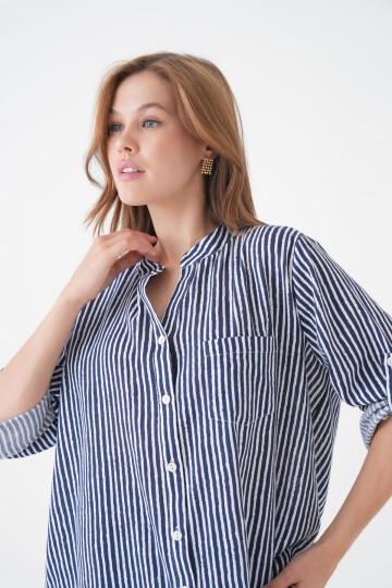 Kadın Hakim Yaka Geniş Kalıp Tesettüre Uygun Çizgili Spor Şık Curve Gömlek