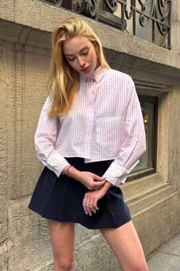 Kadın Özel Tasarım Çizgi Garni Crop Boy Uzun Kol Çift Manşetli Bluz Kısa Gömlek