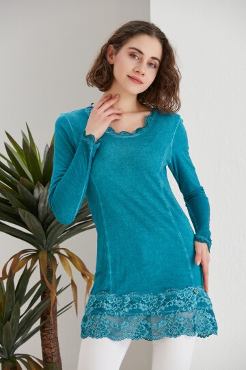 Kadın Turkuaz Mavi Dantel Detaylı Uzun Kol Curve Spor Şık Bluz Tunik