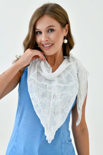 Kadın Dantel ve Örgü İşlemeli Yıkamalı Spor Şık Dokulu Boyunluk Şal