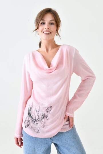 Kadın Degaye Yaka Geyik Baskılı Kalpli Taş Baskı Asimetrik Spor Şık Casual Curve Pudra Rengi Bluz